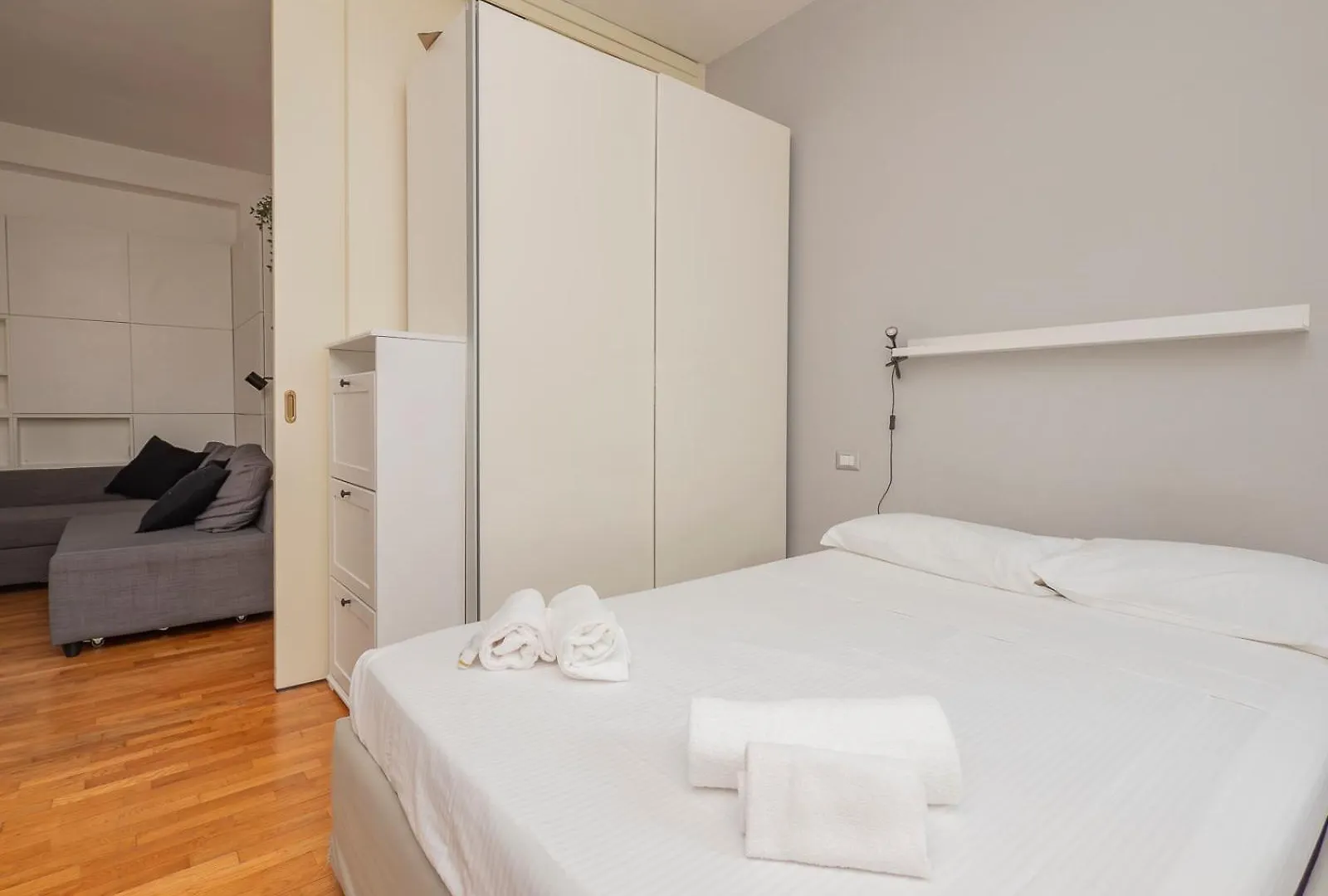 I Host Apartment - Malnati 5 Milan 0*,  Italy